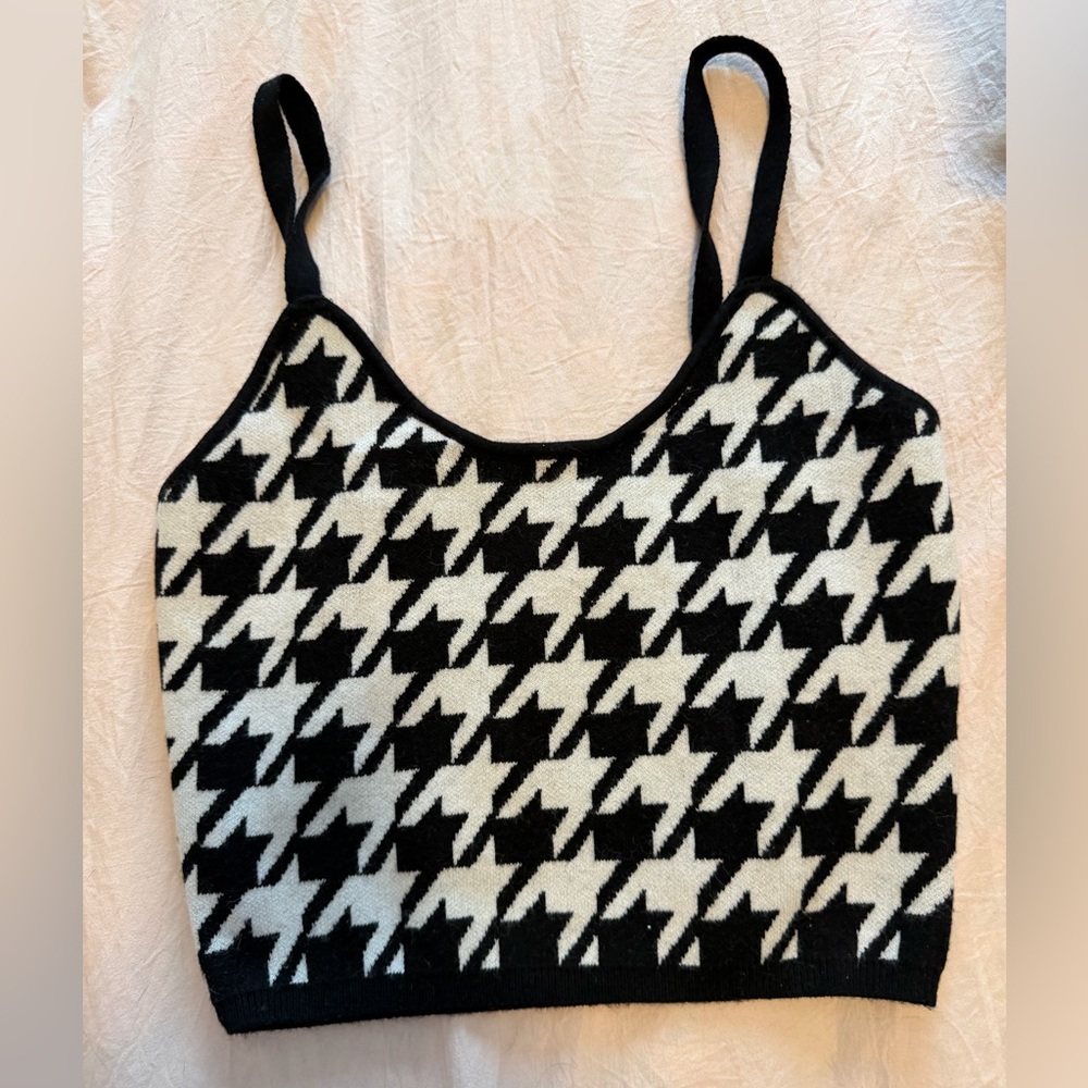 Alter’d State Black and White Houndstooth Sweater Tank